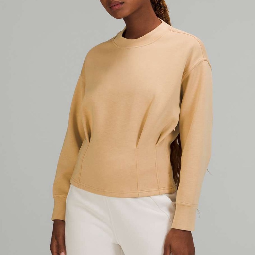 Lululemon Gathered Waist Crew Pullover Long Sleeve Size 8
Pecan Tan W3EPBS